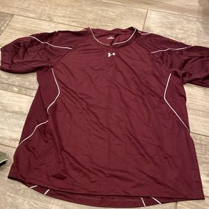 Men’s under armour slip over shirt size XL maroon and white striped